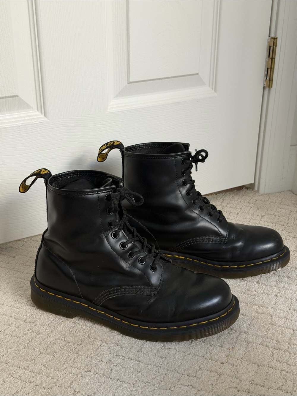 Dr. Martens 1460 Smooth Leather Lace Up Boots - Picture 6 of 15